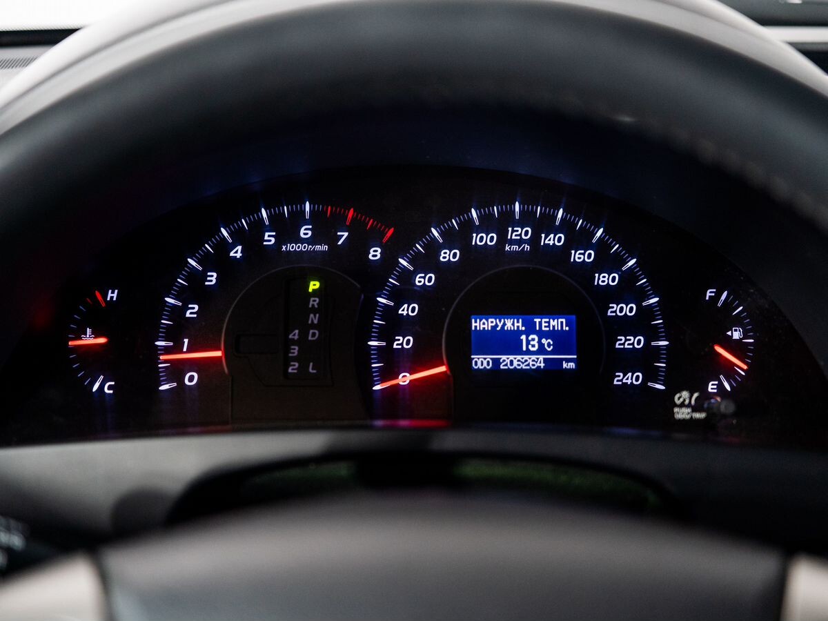 Toyota Camry 2011 - фото автомобиля