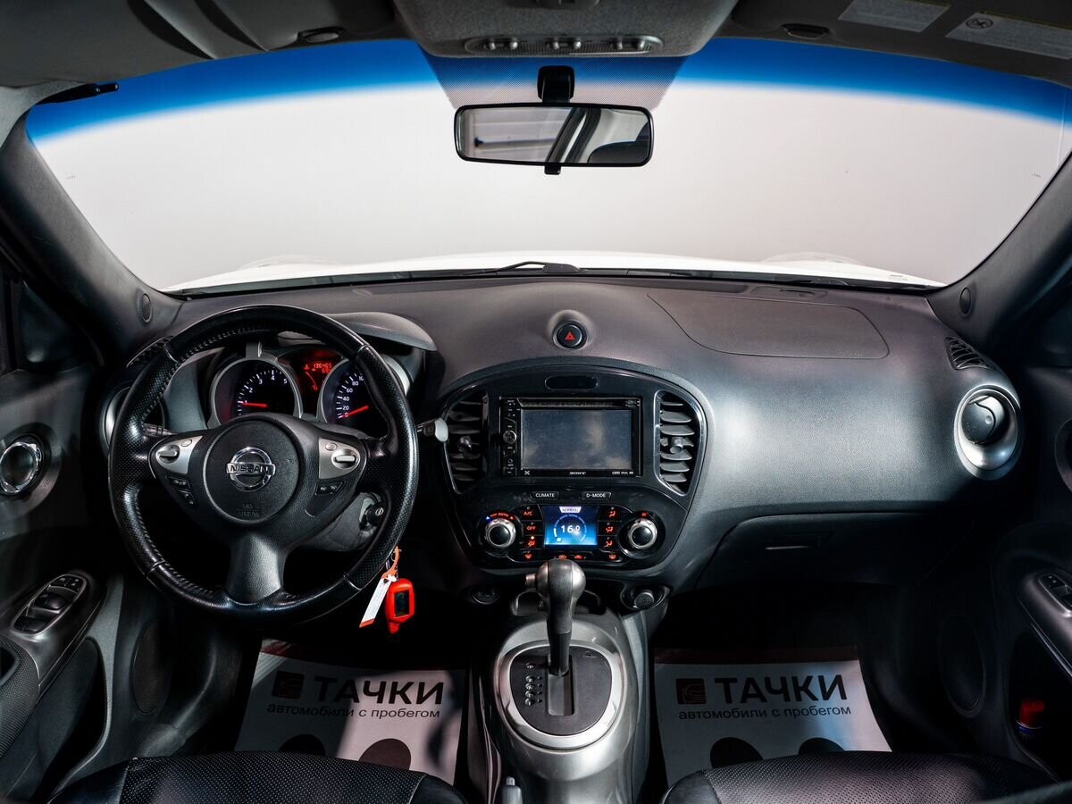 Nissan Juke 2012 - фото автомобиля