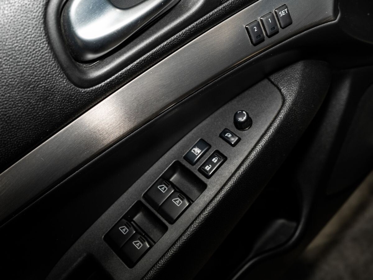 Infiniti G 2012 - фото автомобиля