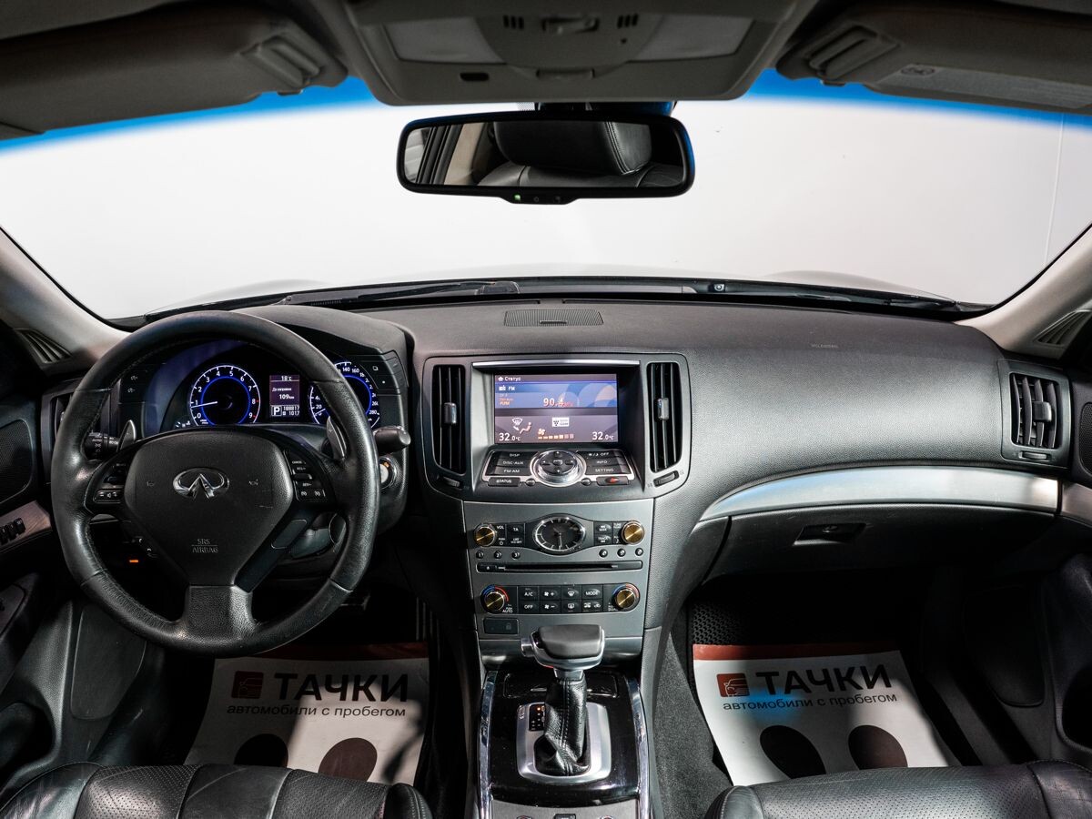 Infiniti G 2012 - фото автомобиля