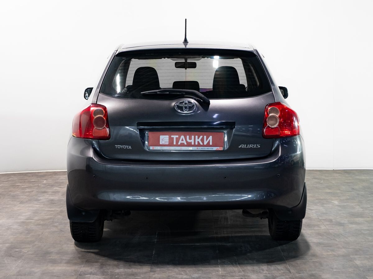 Toyota Auris 2008 - фото автомобиля