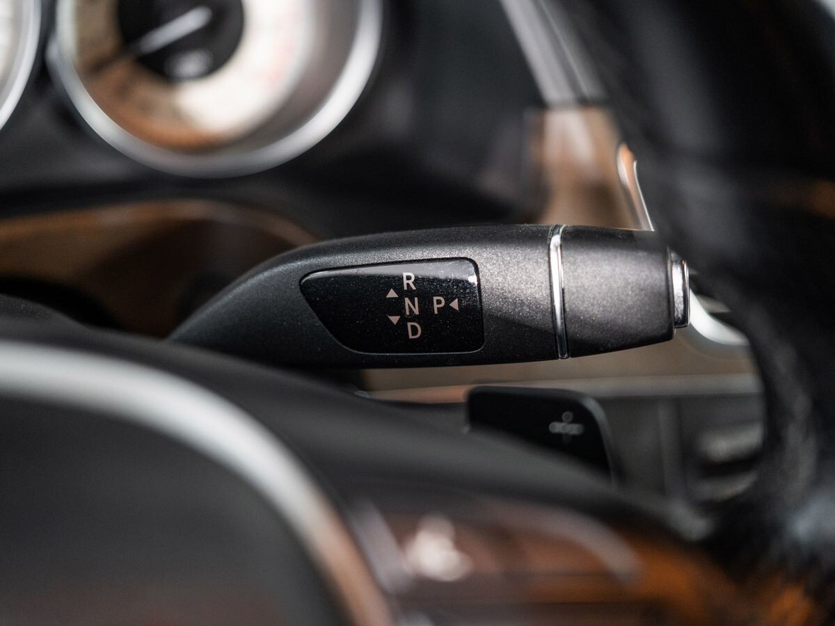 Mercedes-Benz E-Класс 2013 - фото автомобиля