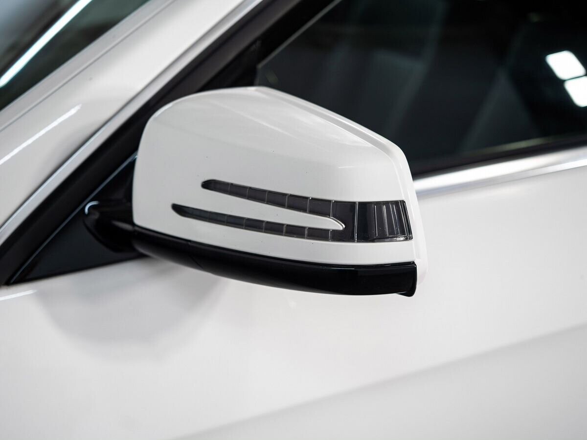 Mercedes-Benz E-Класс 2013 - фото автомобиля