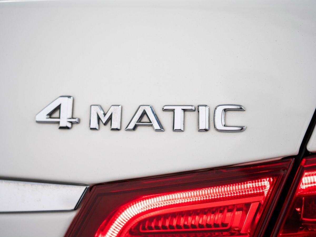 Mercedes-Benz E-Класс 2013 - фото автомобиля