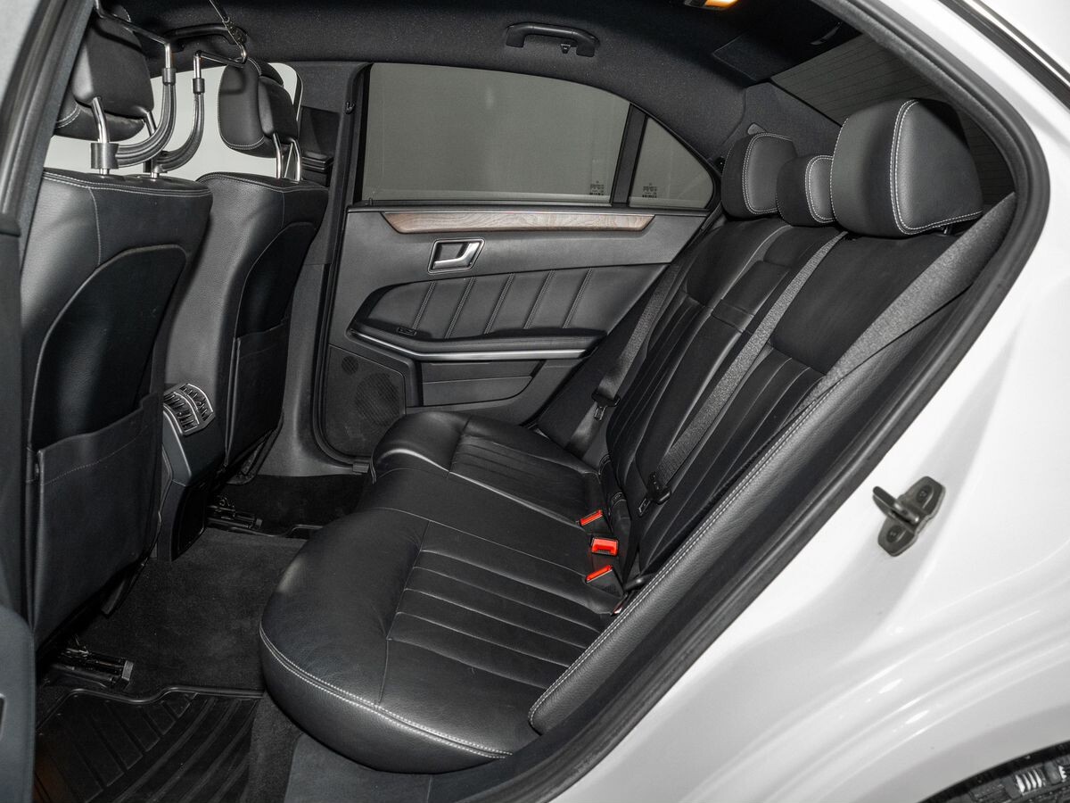 Mercedes-Benz E-Класс 2013 - фото автомобиля