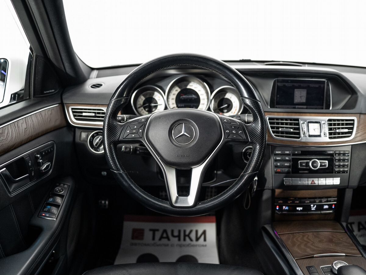 Mercedes-Benz E-Класс 2013 - фото автомобиля