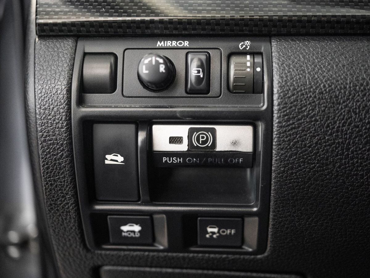 Subaru Legacy 2011 - фото автомобиля