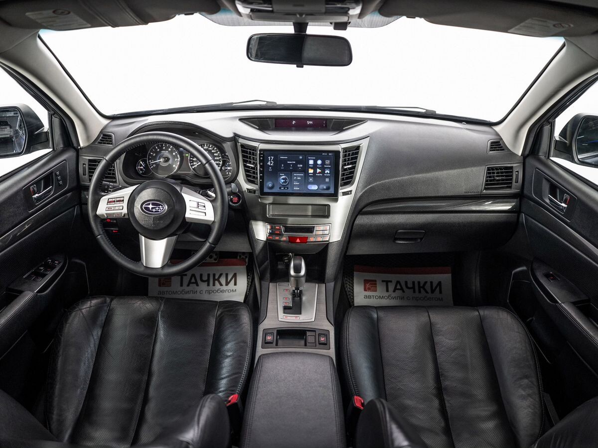 Subaru Legacy 2011 - фото автомобиля