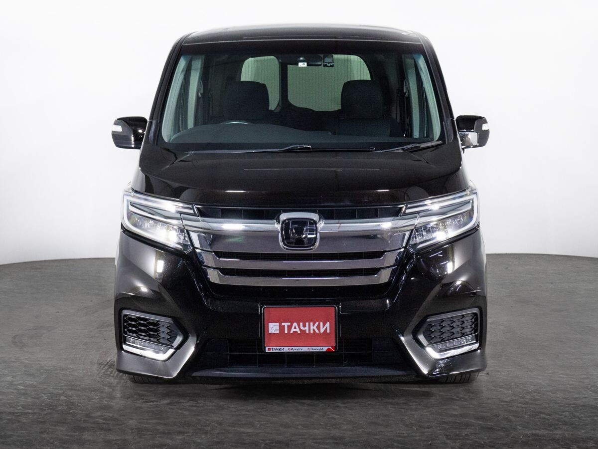 Honda Stepwgn 2019 - фото автомобиля