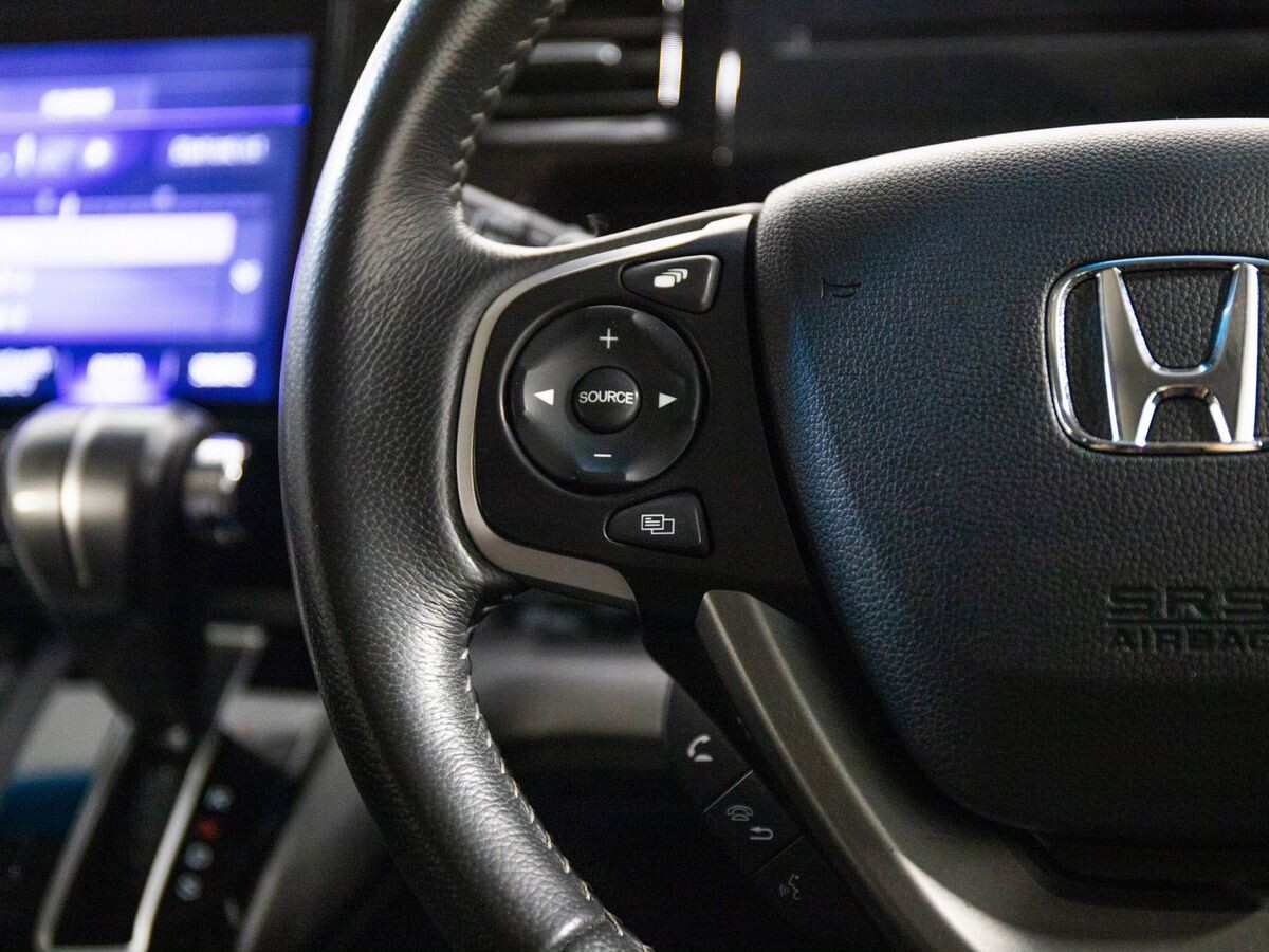 Honda Stepwgn 2019 - фото автомобиля