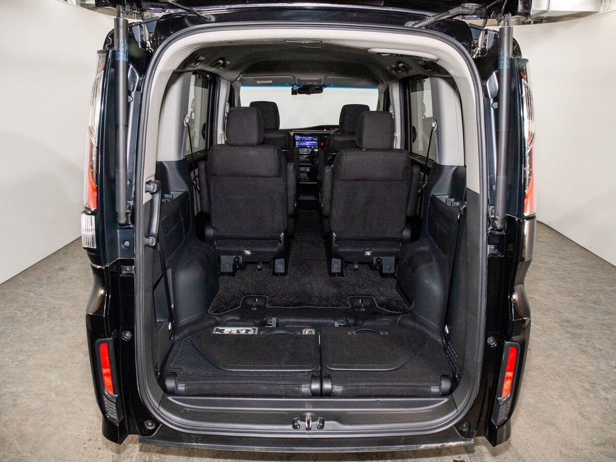 Honda Stepwgn 2019 - фото автомобиля