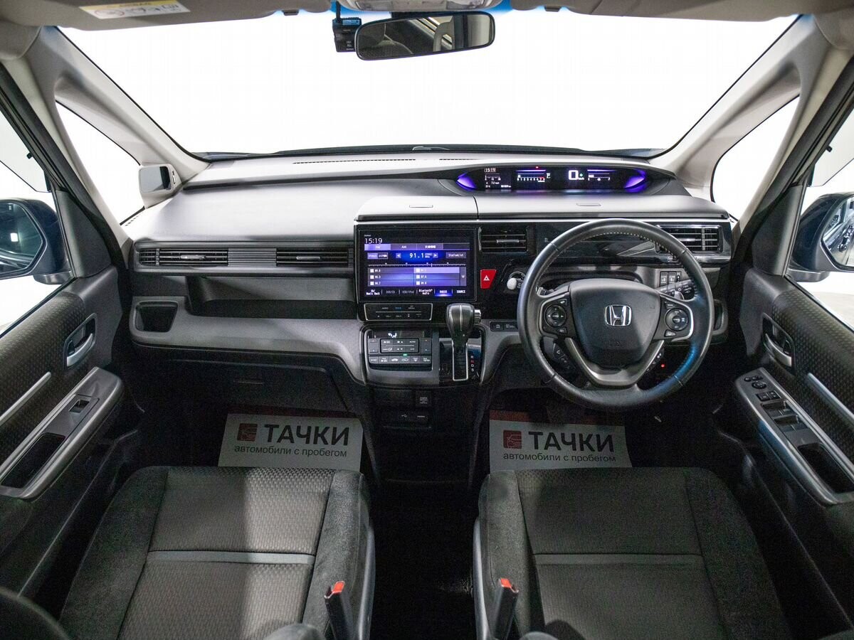 Honda Stepwgn 2019 - фото автомобиля