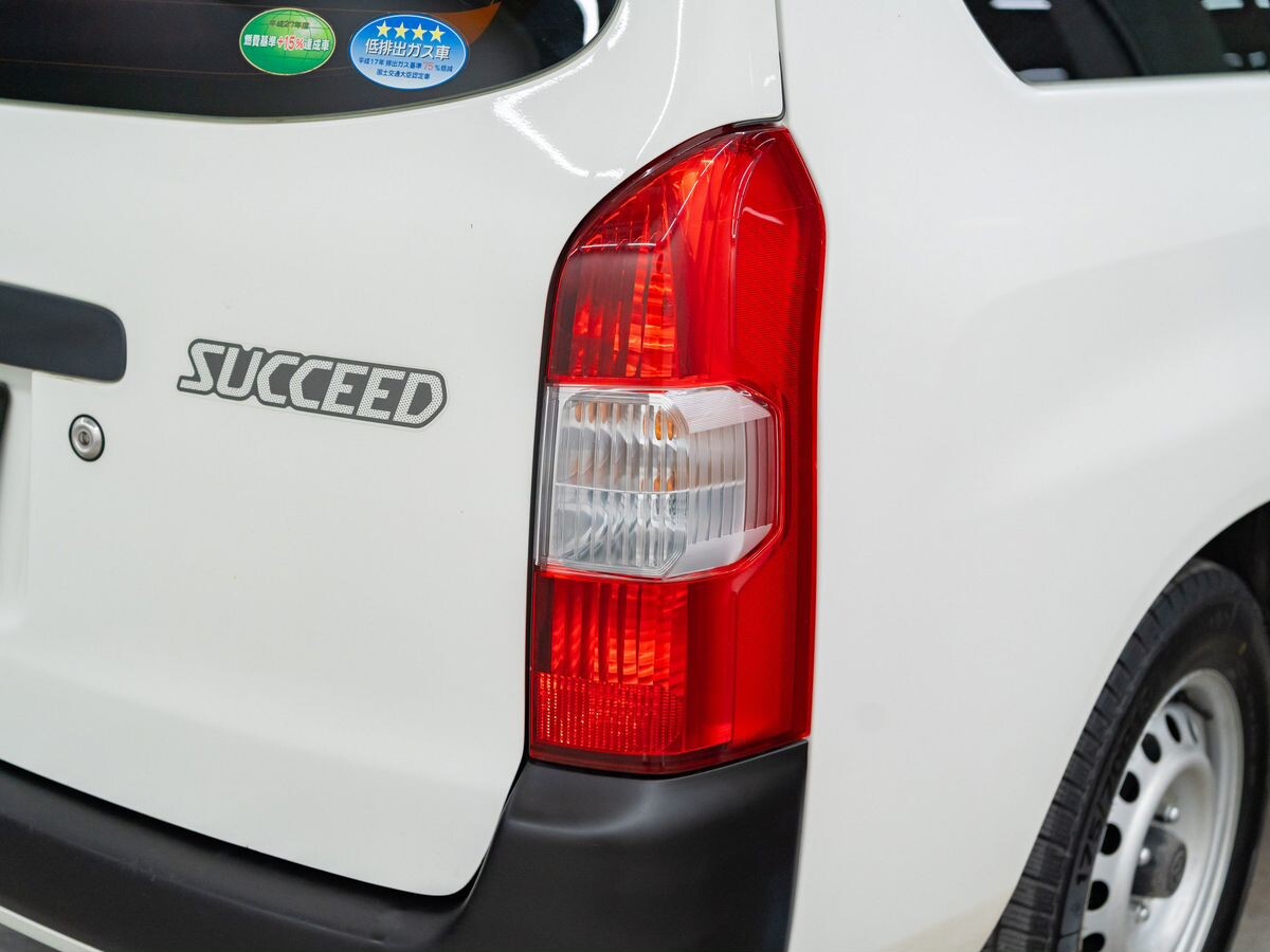 Toyota Succeed 2019 - фото автомобиля