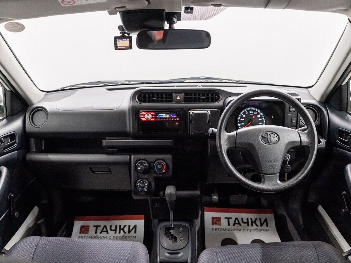 Toyota Succeed 2019 - фото автомобиля