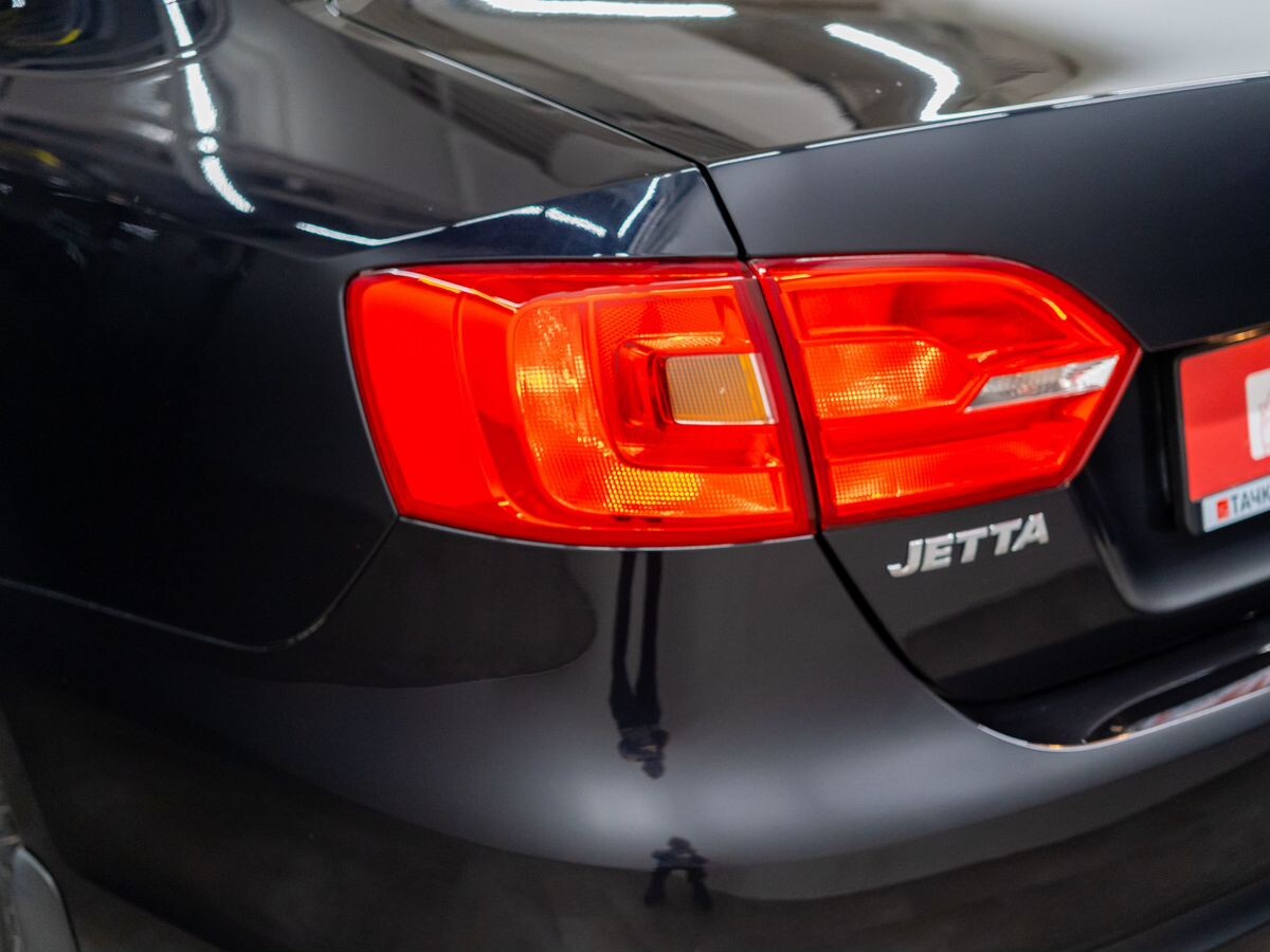 Volkswagen Jetta 2012 - фото автомобиля