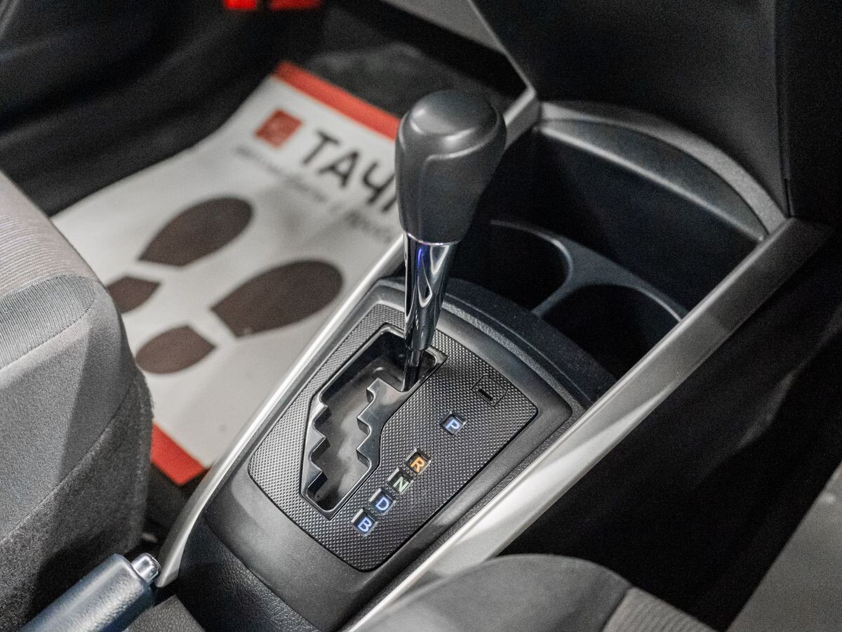 Toyota Corolla 2017 - фото автомобиля