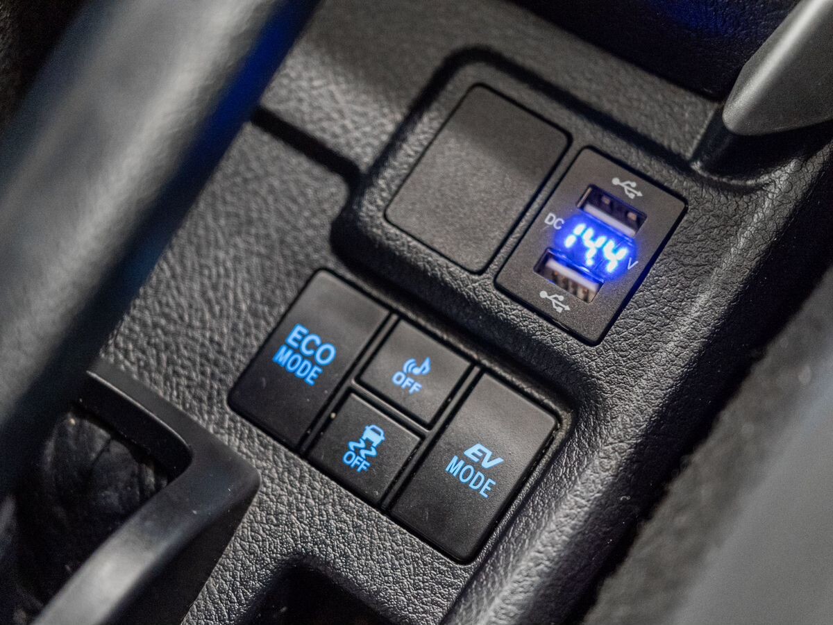 Toyota Corolla 2017 - фото автомобиля