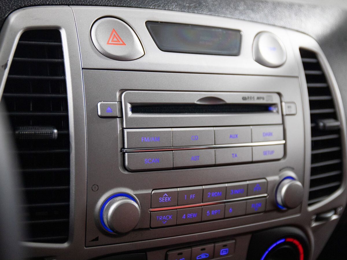 Hyundai i20 2010 - фото автомобиля