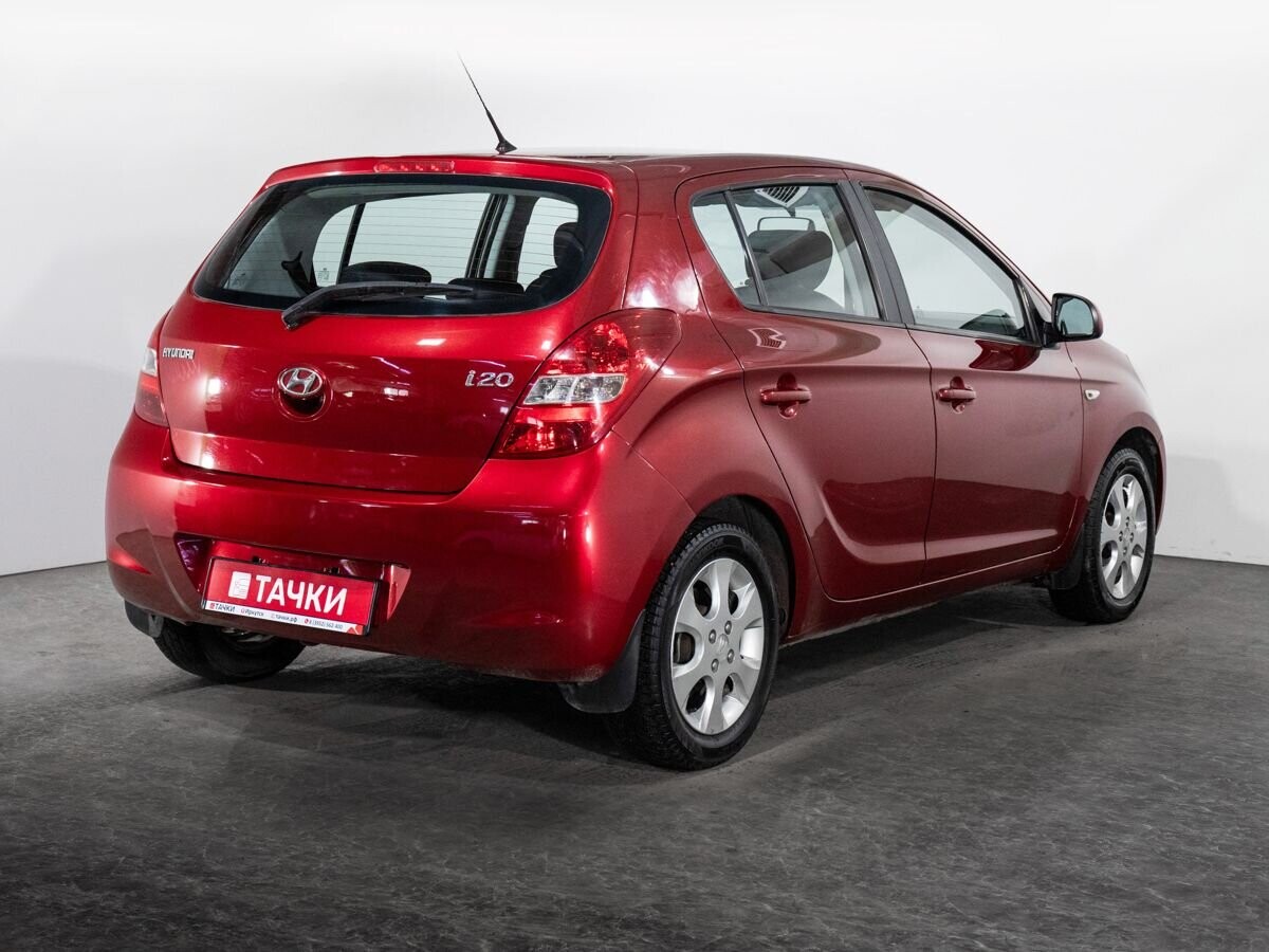 Hyundai i20 2010 - фото автомобиля
