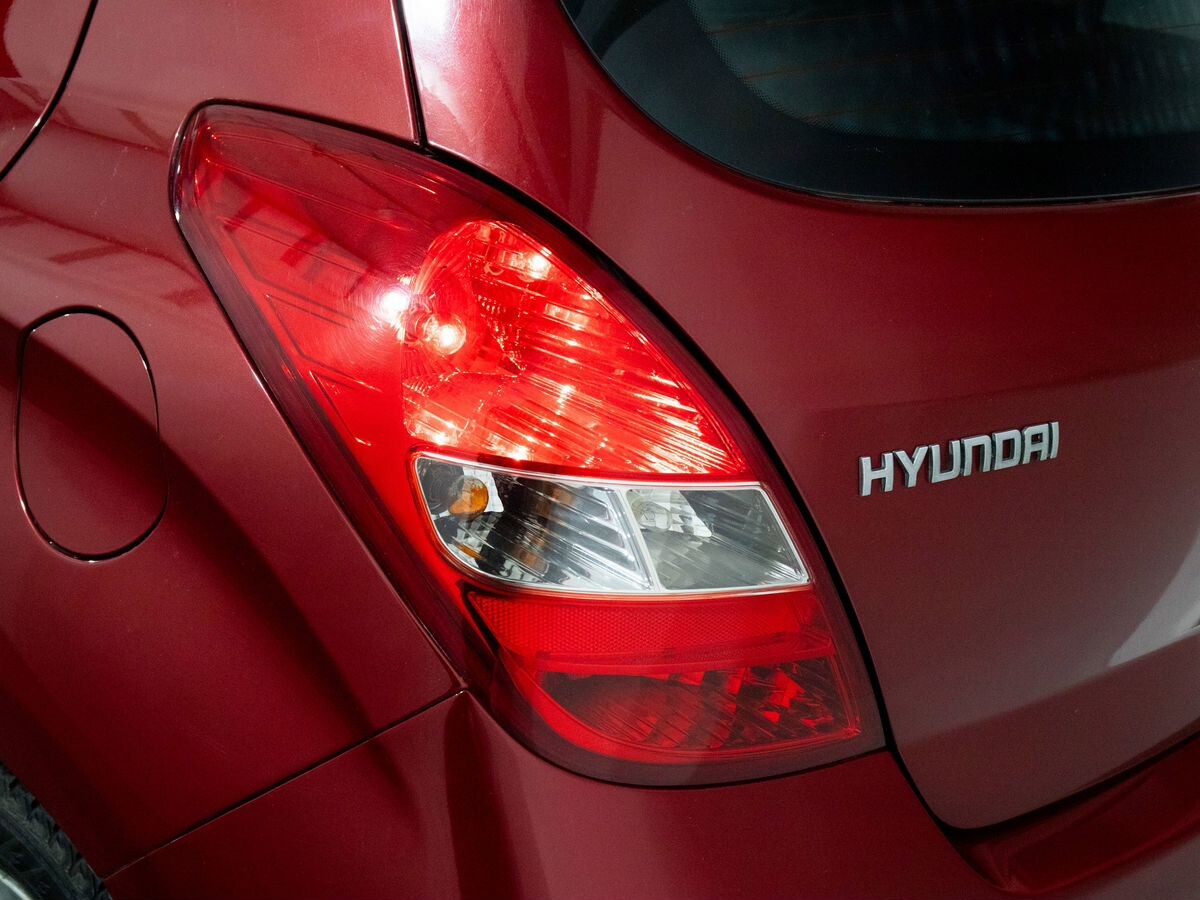 Hyundai i20 2010 - фото автомобиля