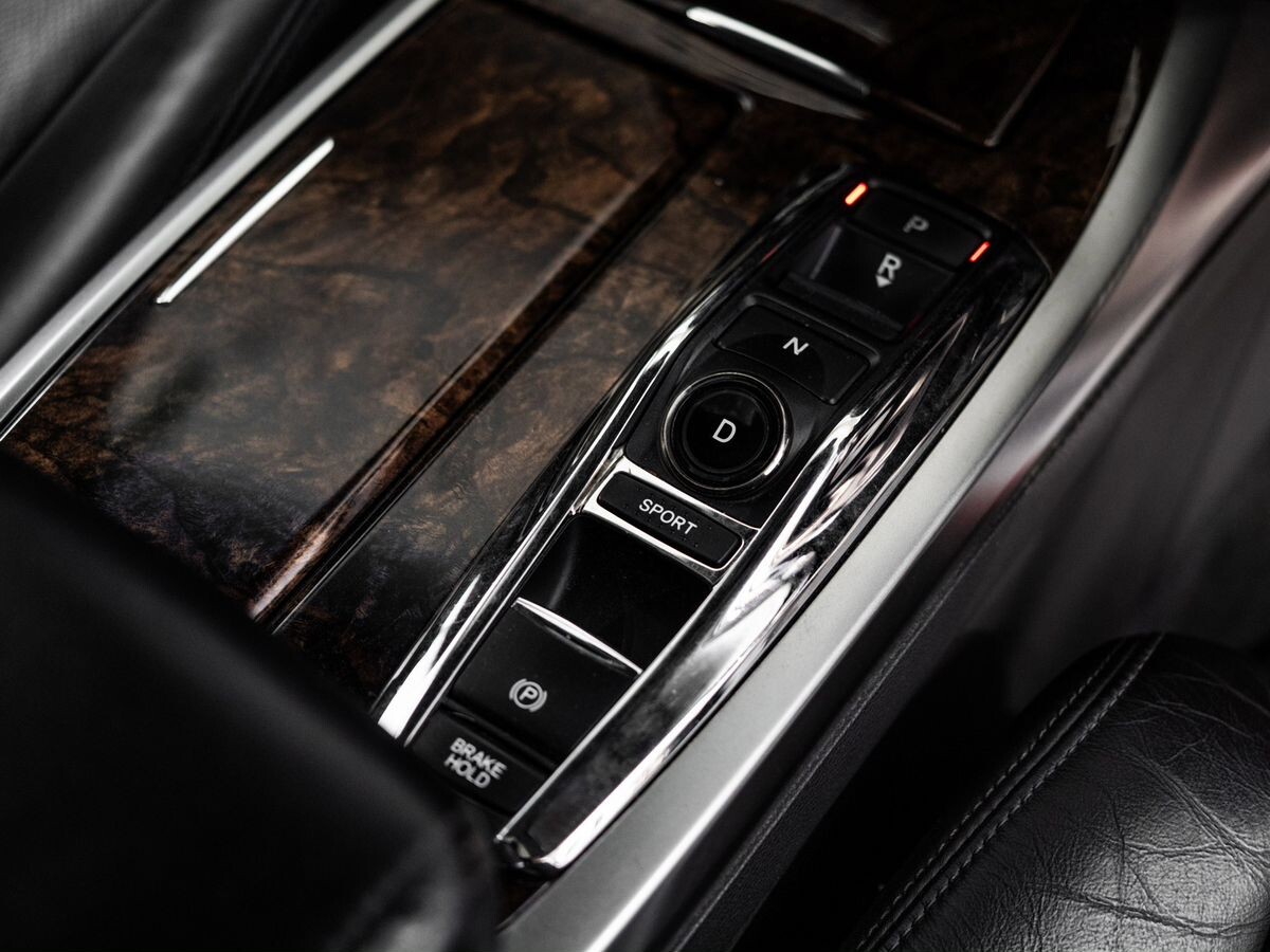 Honda Legend 2016 - фото автомобиля