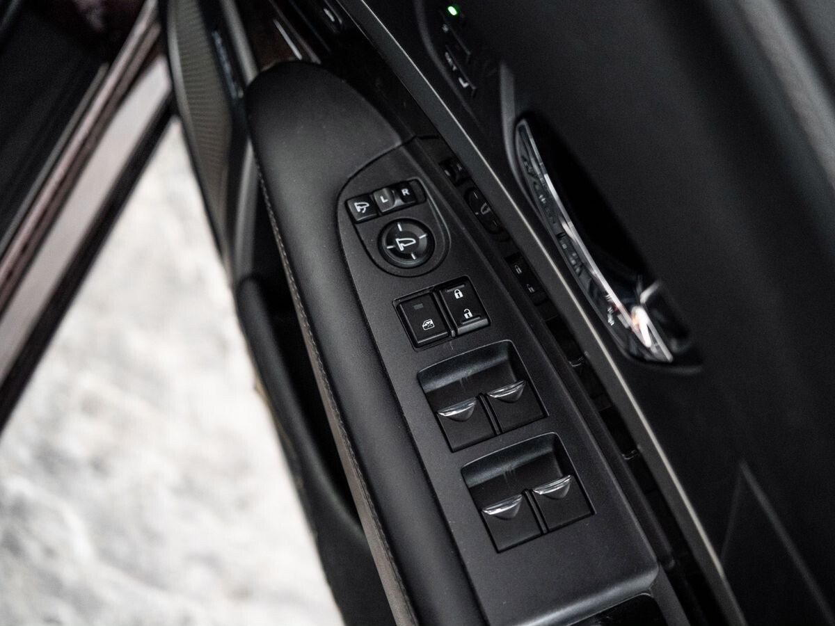 Honda Legend 2016 - фото автомобиля