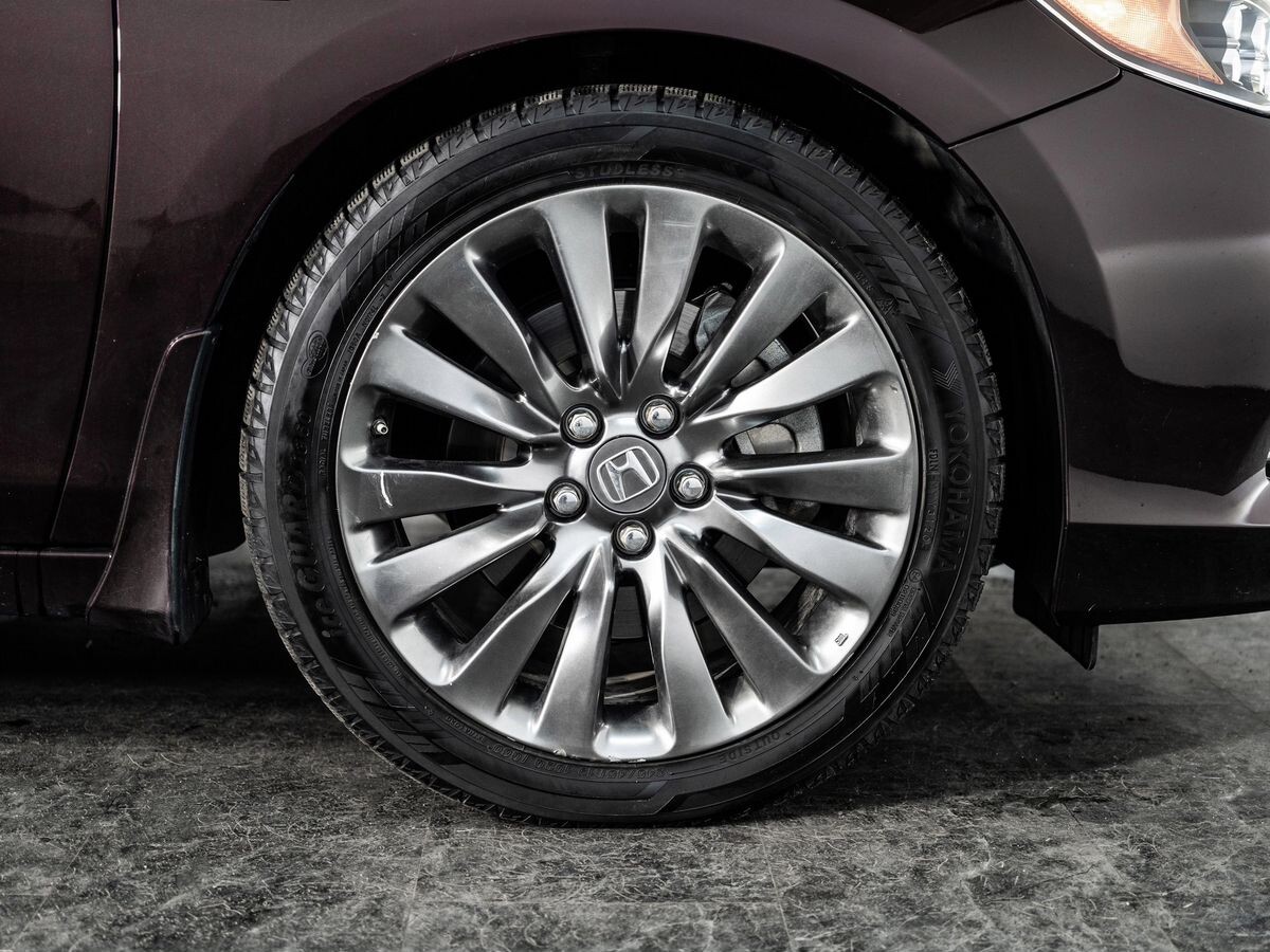 Honda Legend 2016 - фото автомобиля