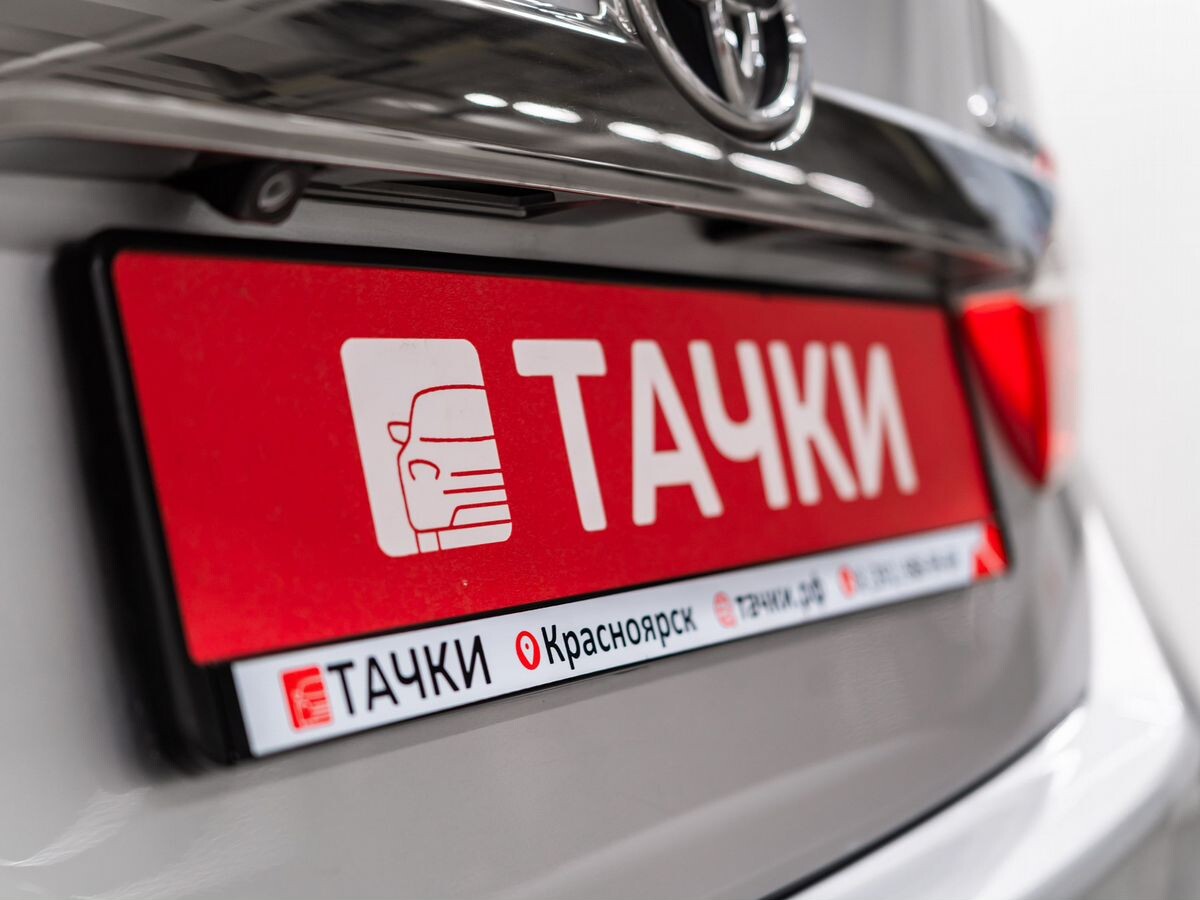 Toyota Camry 2014 - фото автомобиля