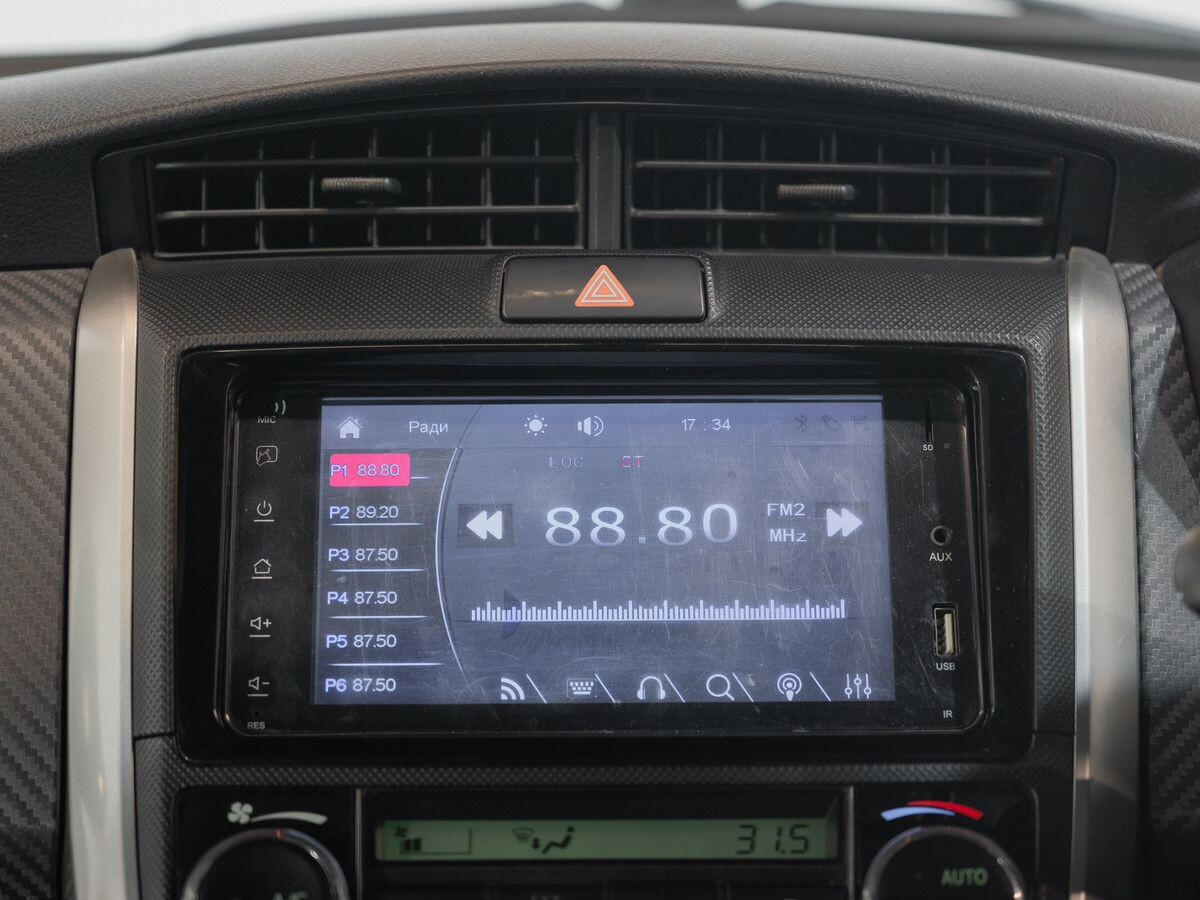 Toyota Corolla 2014 - фото автомобиля