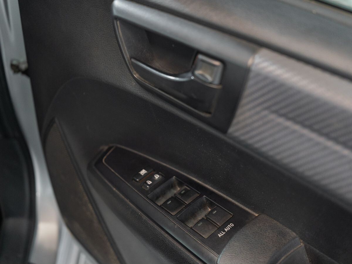 Toyota Corolla 2014 - фото автомобиля