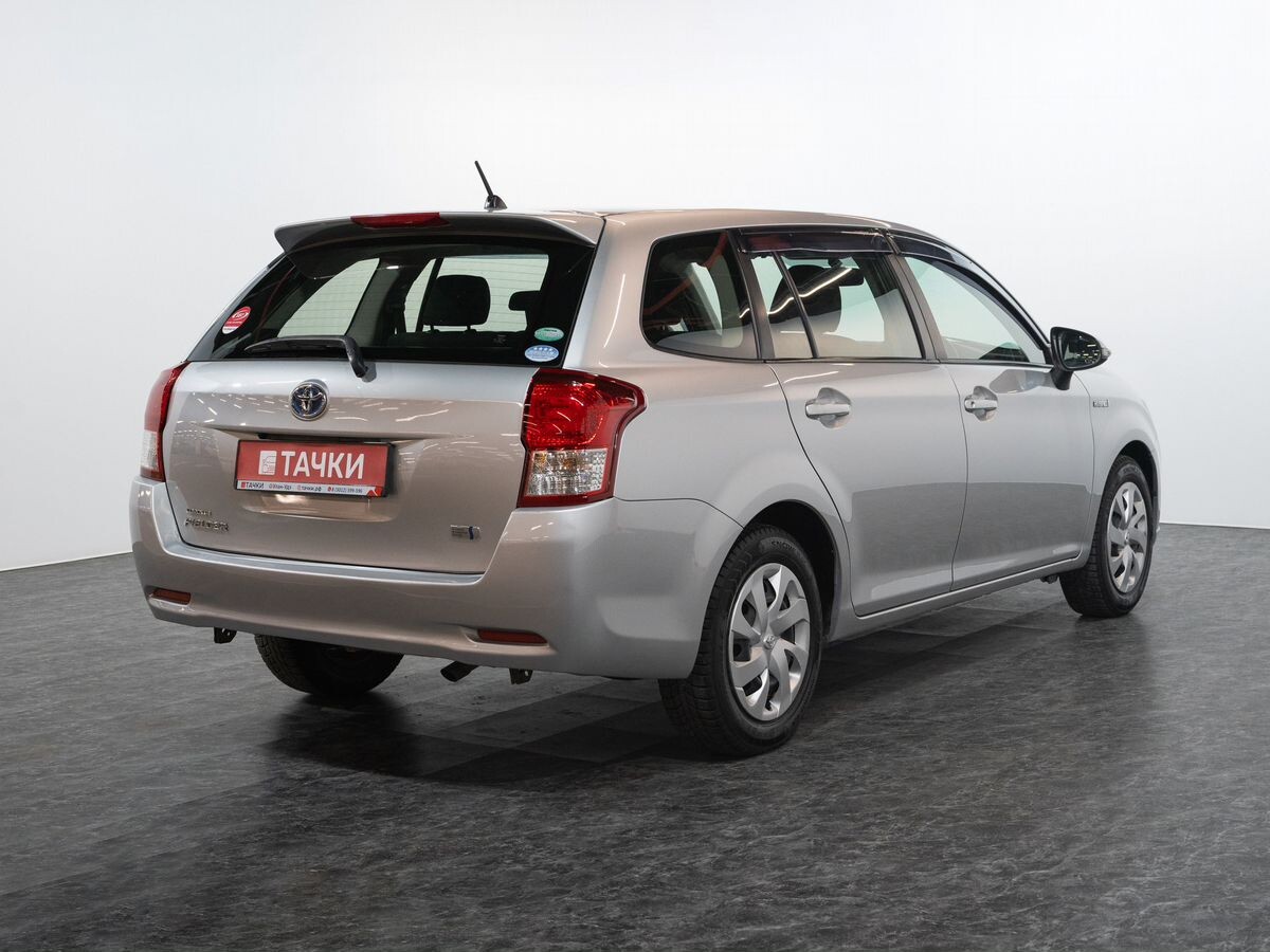 Toyota Corolla 2014 - фото автомобиля