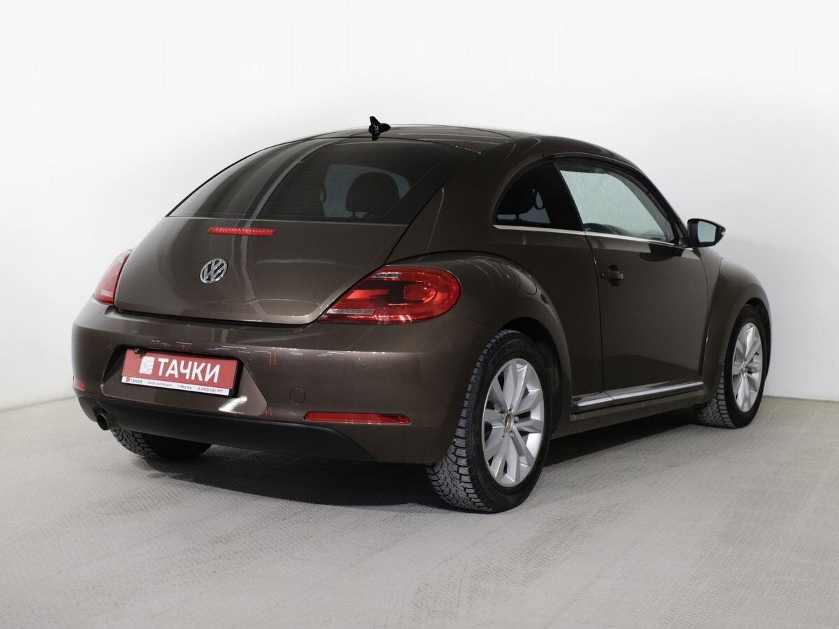 Volkswagen Beetle 2015 - фото автомобиля