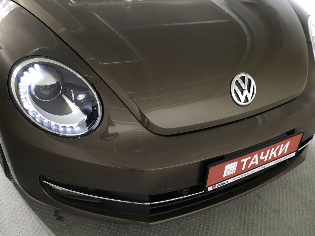 Volkswagen Beetle 2015 - фото автомобиля