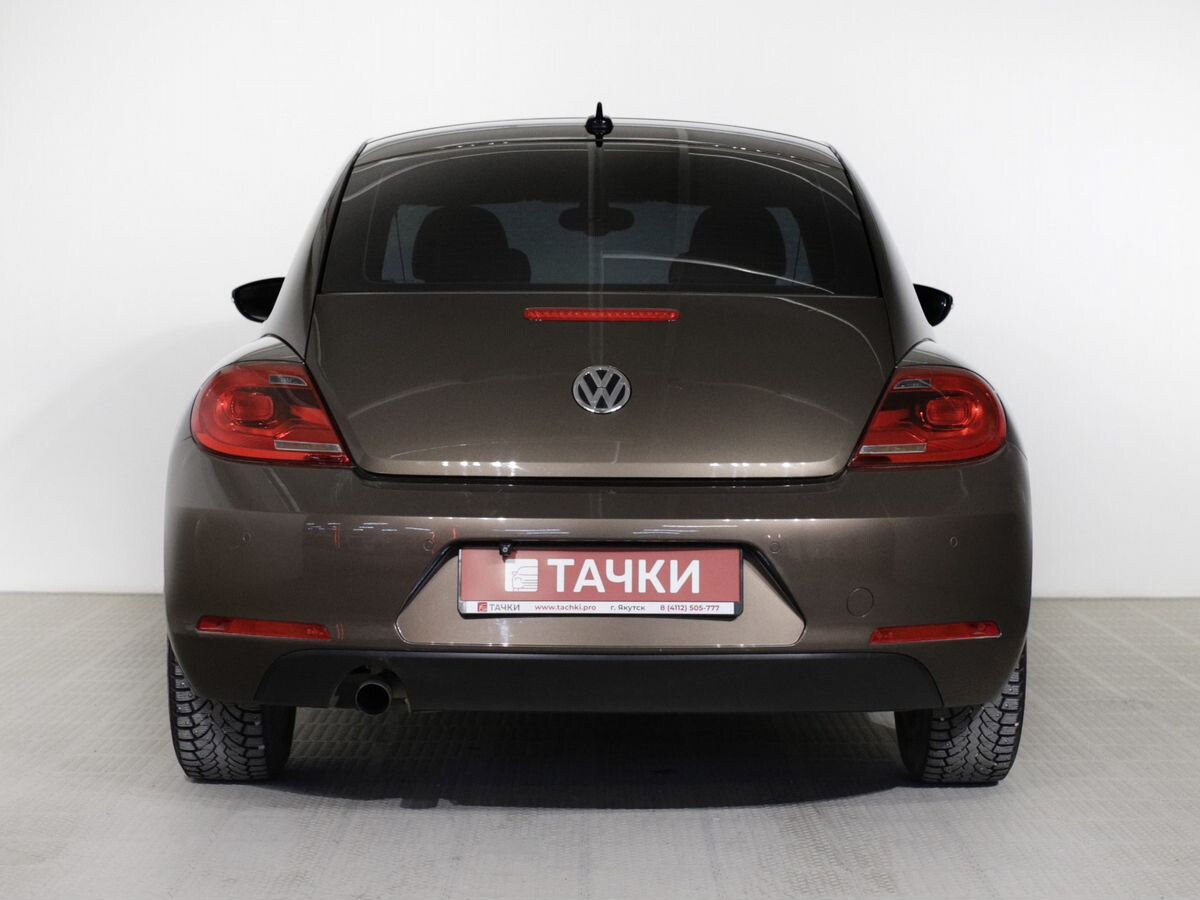 Volkswagen Beetle 2015 - фото автомобиля