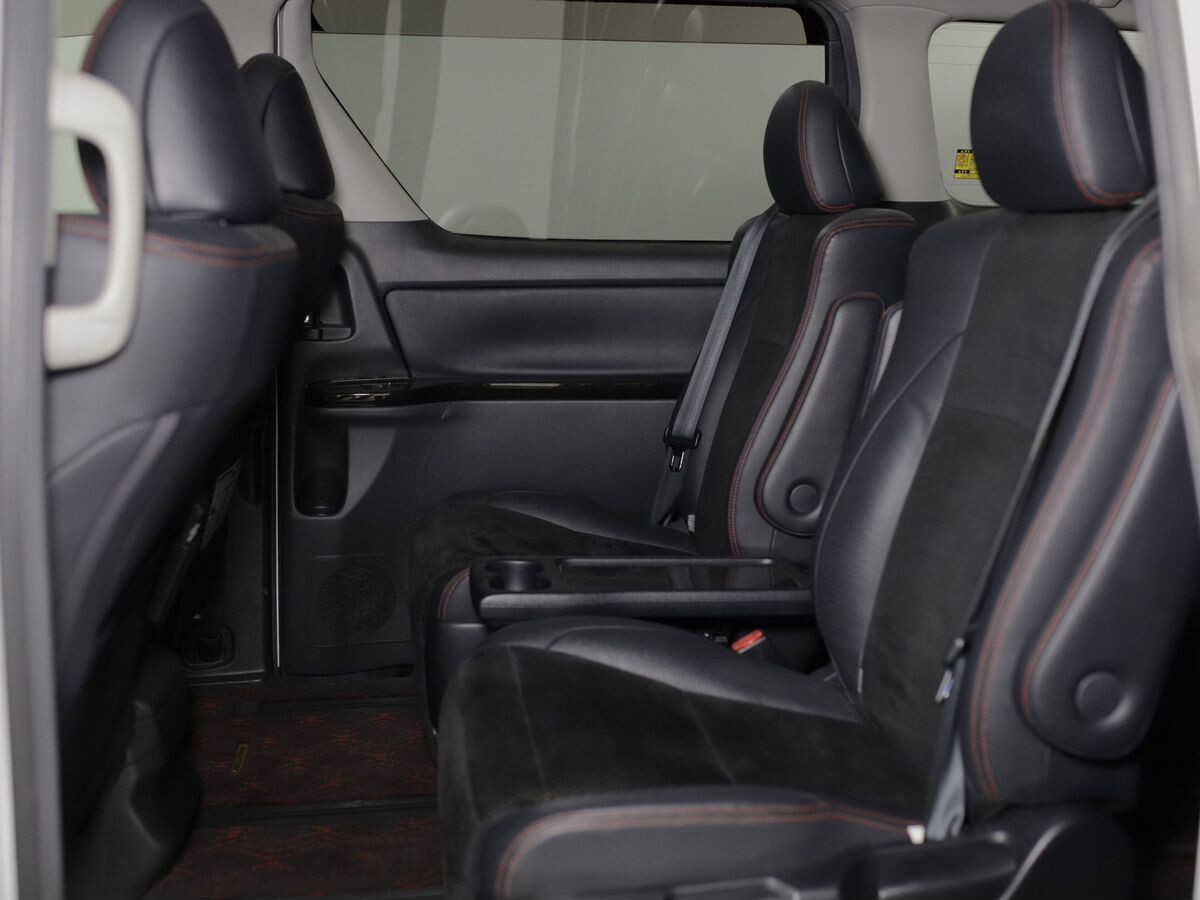 Toyota Vellfire 2012 - фото автомобиля