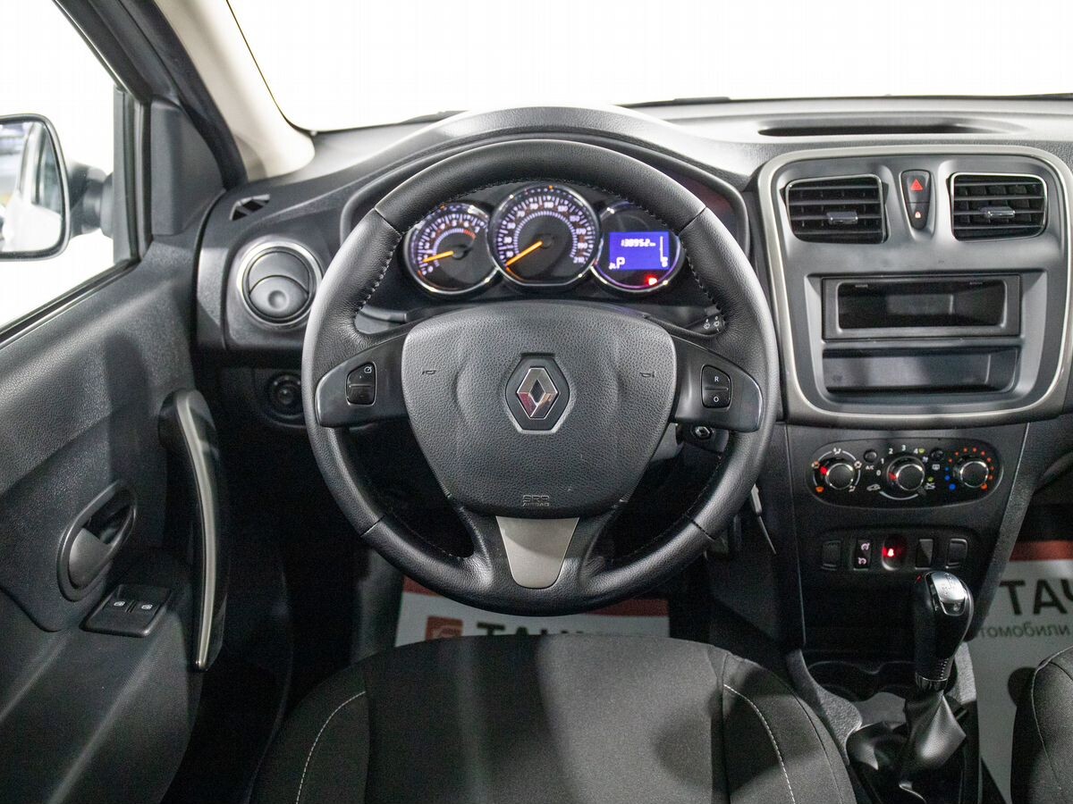 Renault Sandero 2018 - фото автомобиля