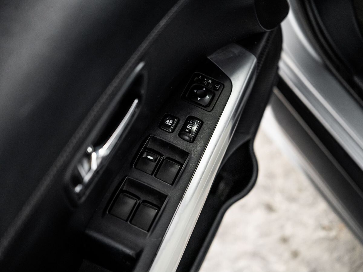 Mitsubishi Outlander 2011 - фото автомобиля