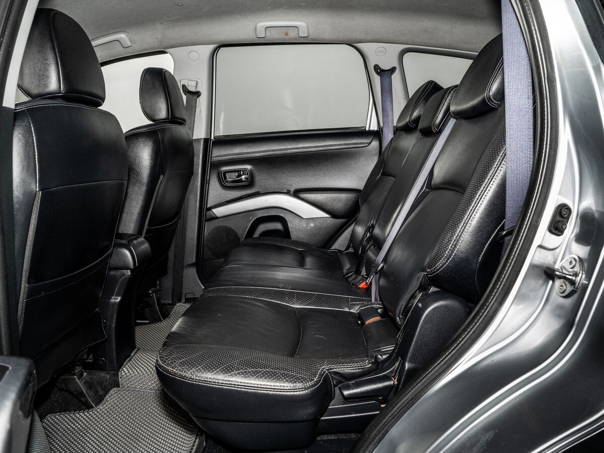 Mitsubishi Outlander 2011 - фото автомобиля