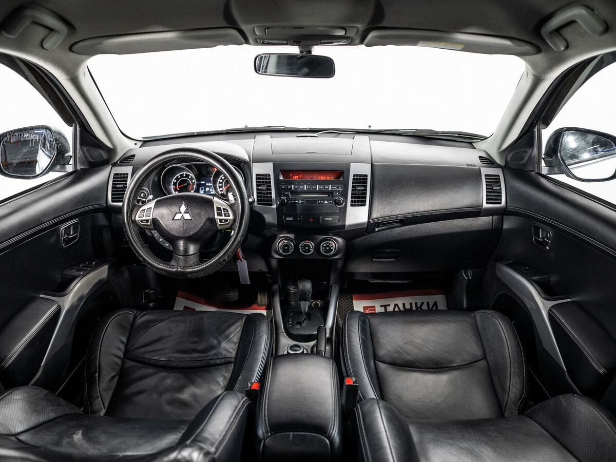 Mitsubishi Outlander 2011 - фото автомобиля