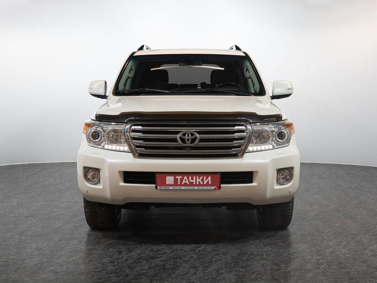 Toyota Land Cruiser 2013 - фото автомобиля