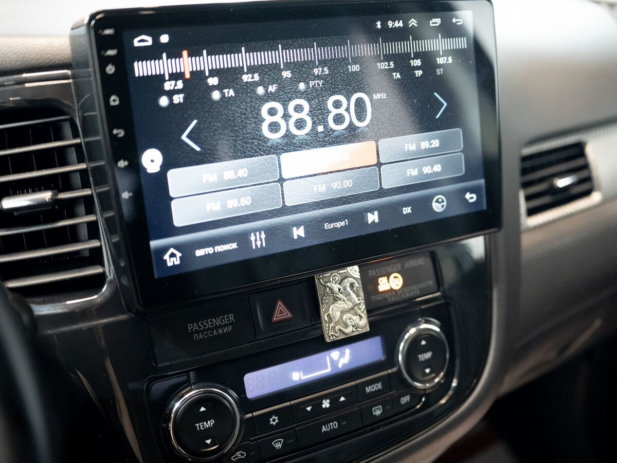 Mitsubishi Outlander 2012 - фото автомобиля