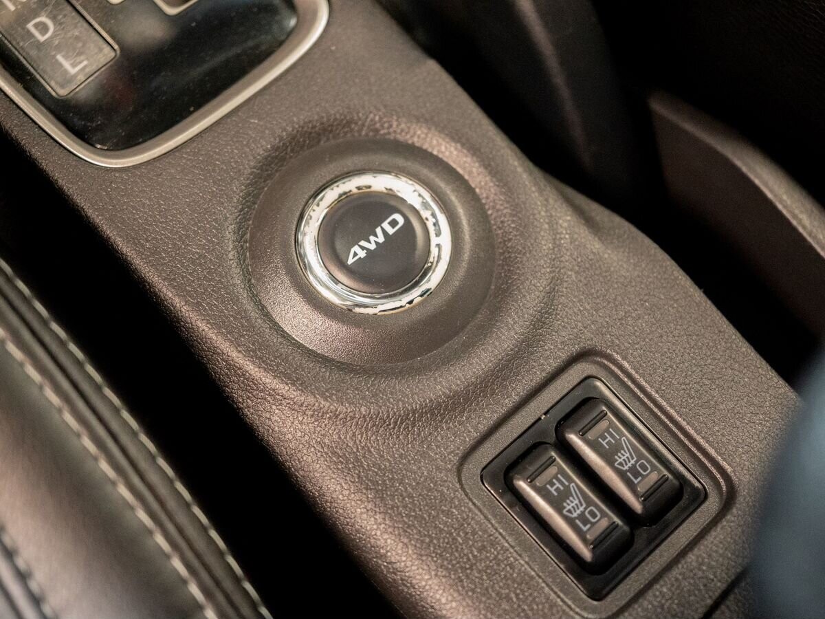 Mitsubishi Outlander 2012 - фото автомобиля