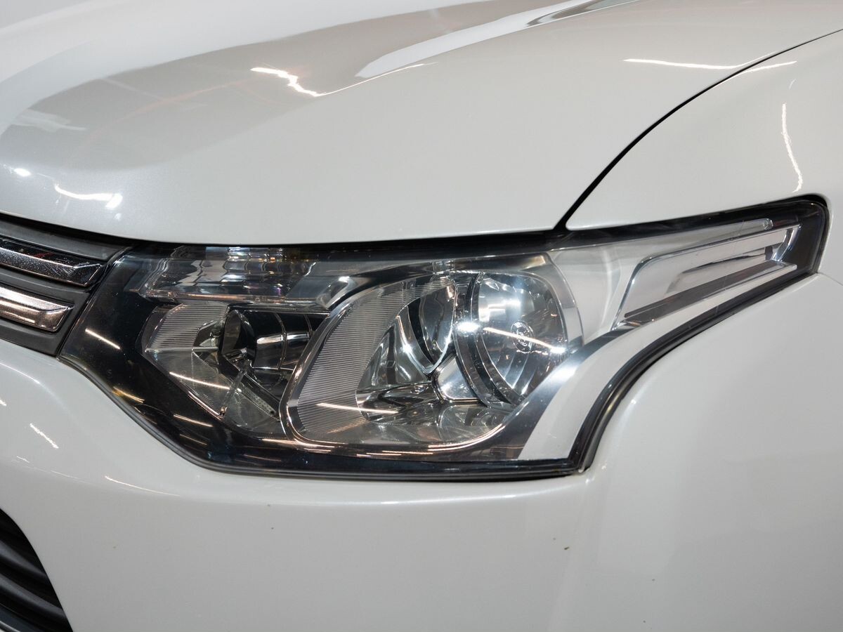 Mitsubishi Outlander 2012 - фото автомобиля