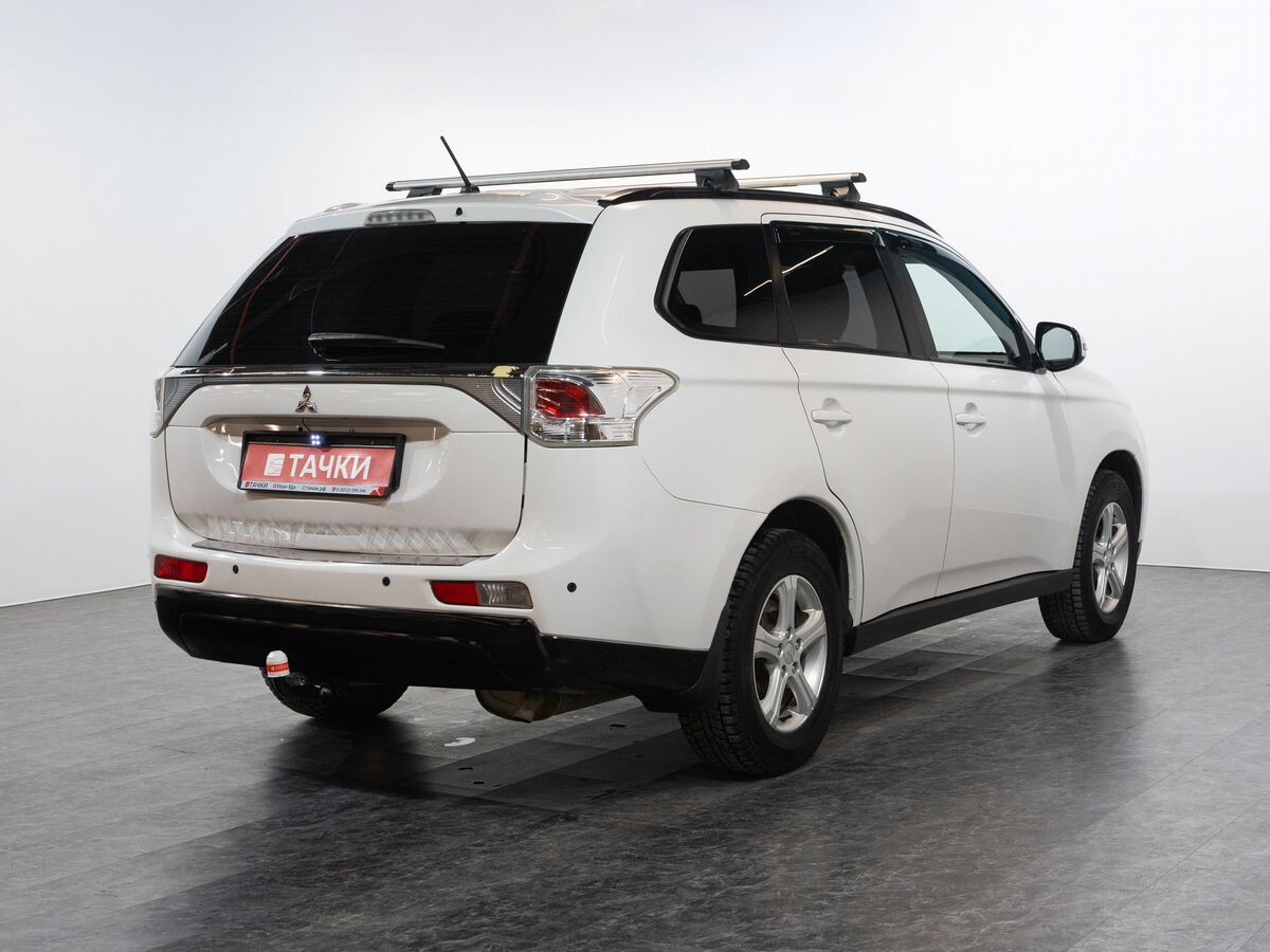 Mitsubishi Outlander 2012 - фото автомобиля