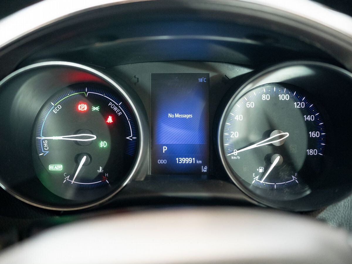 Toyota C-HR 2017 - фото автомобиля