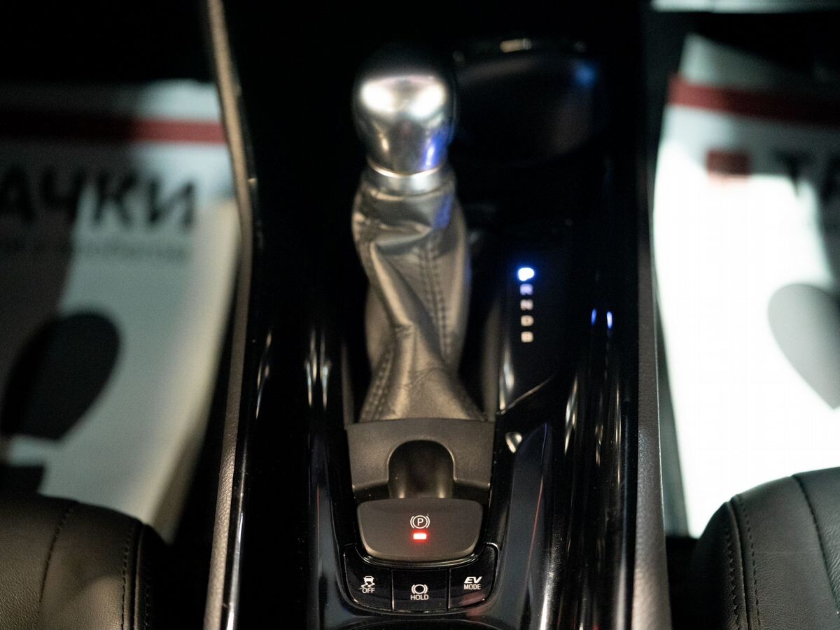 Toyota C-HR 2017 - фото автомобиля