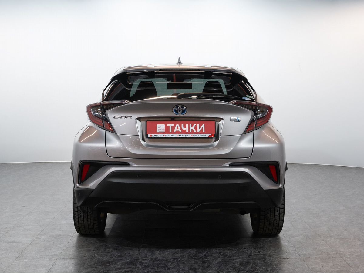 Toyota C-HR 2017 - фото автомобиля