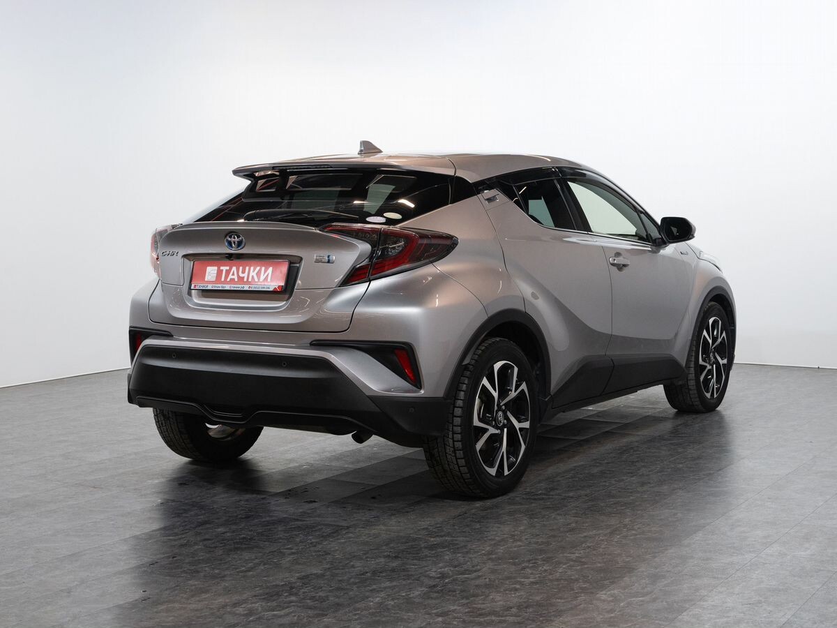 Toyota C-HR 2017 - фото автомобиля