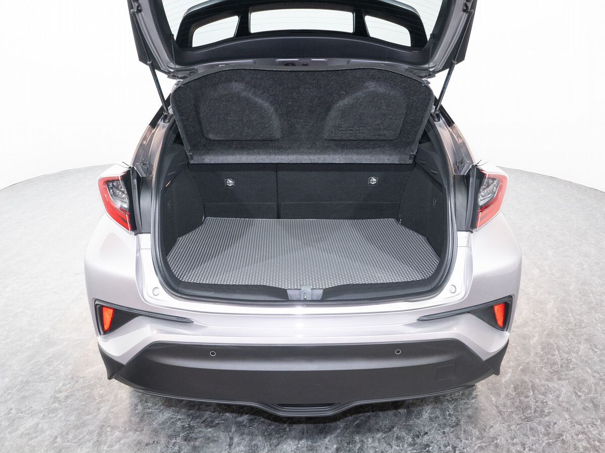 Toyota C-HR 2017 - фото автомобиля