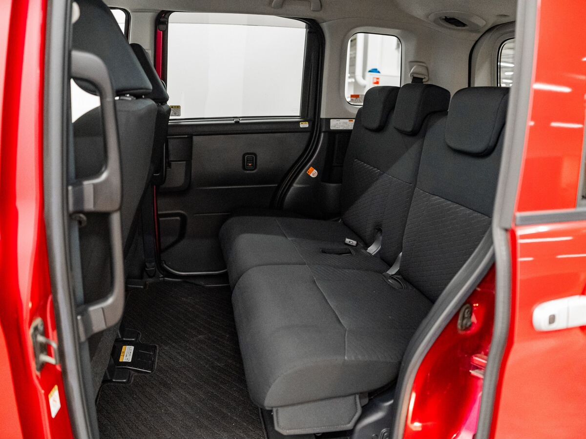 Toyota Roomy 2017 - фото автомобиля